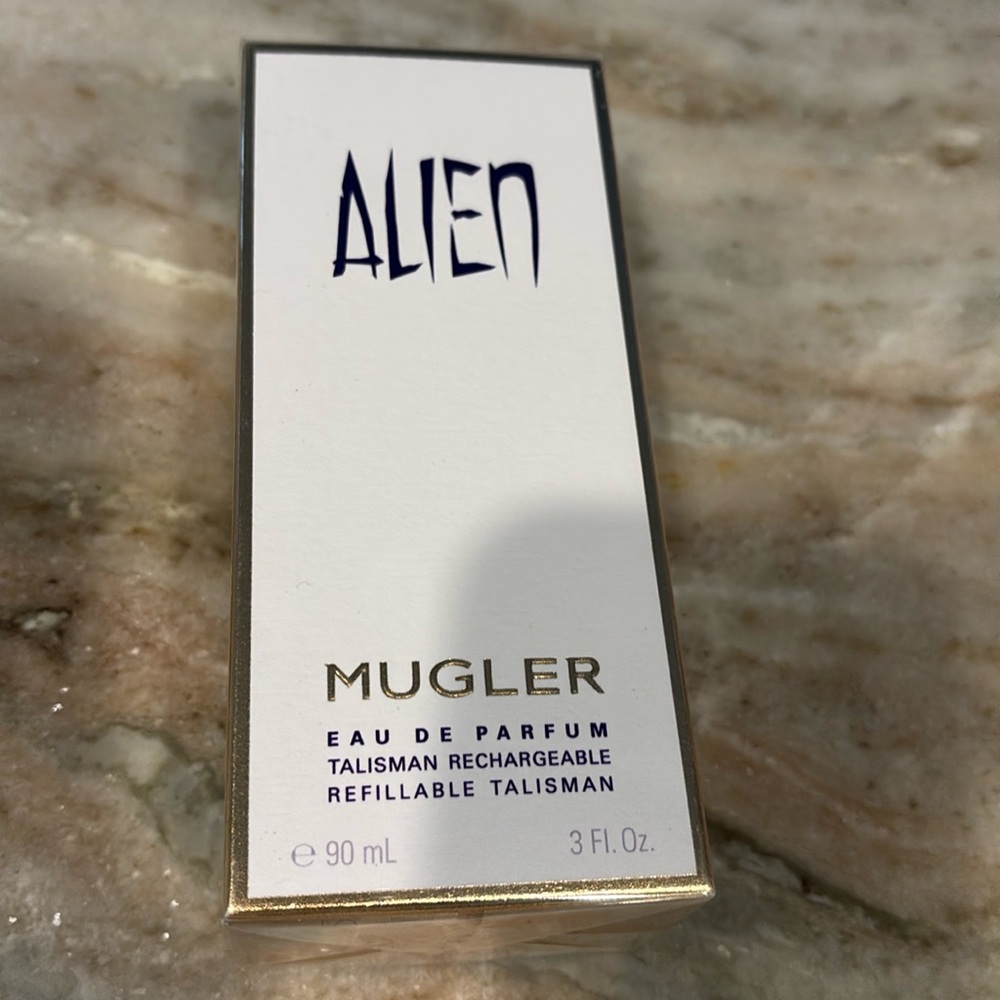 Alien Mugler perfume new in box